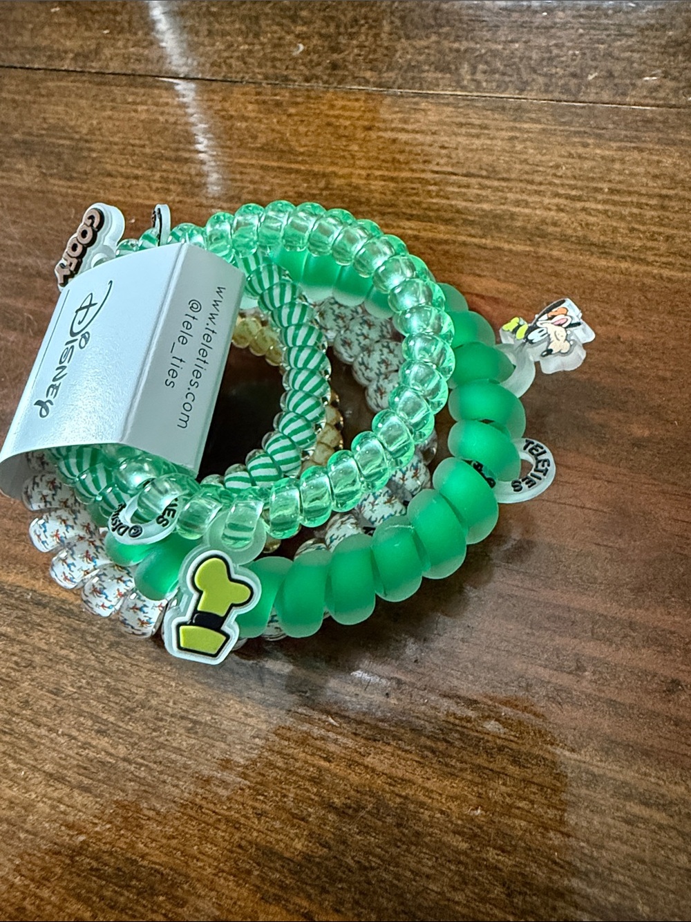 Disney Teleties Goofy Charm Green Spiral Hair Ties - Picture 2 of 7